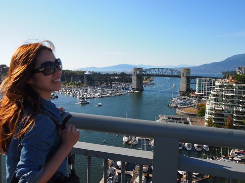 ���{�R���q����